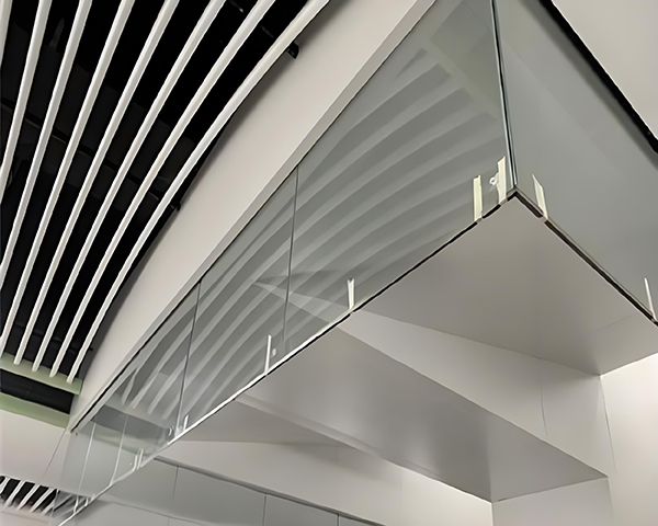 同德玻璃同德挡烟垂壁