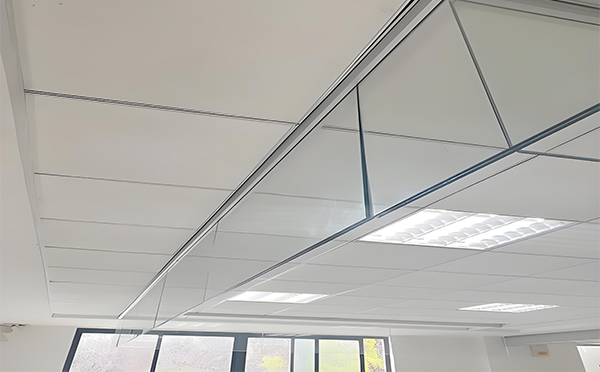 同德玻璃挡烟垂壁