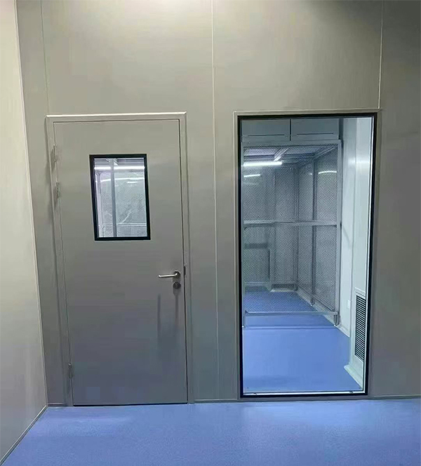 学校教学楼完成同德防火门标准化安装